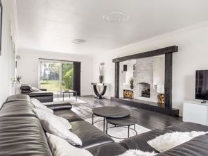 Photo 16- click for photo gallery